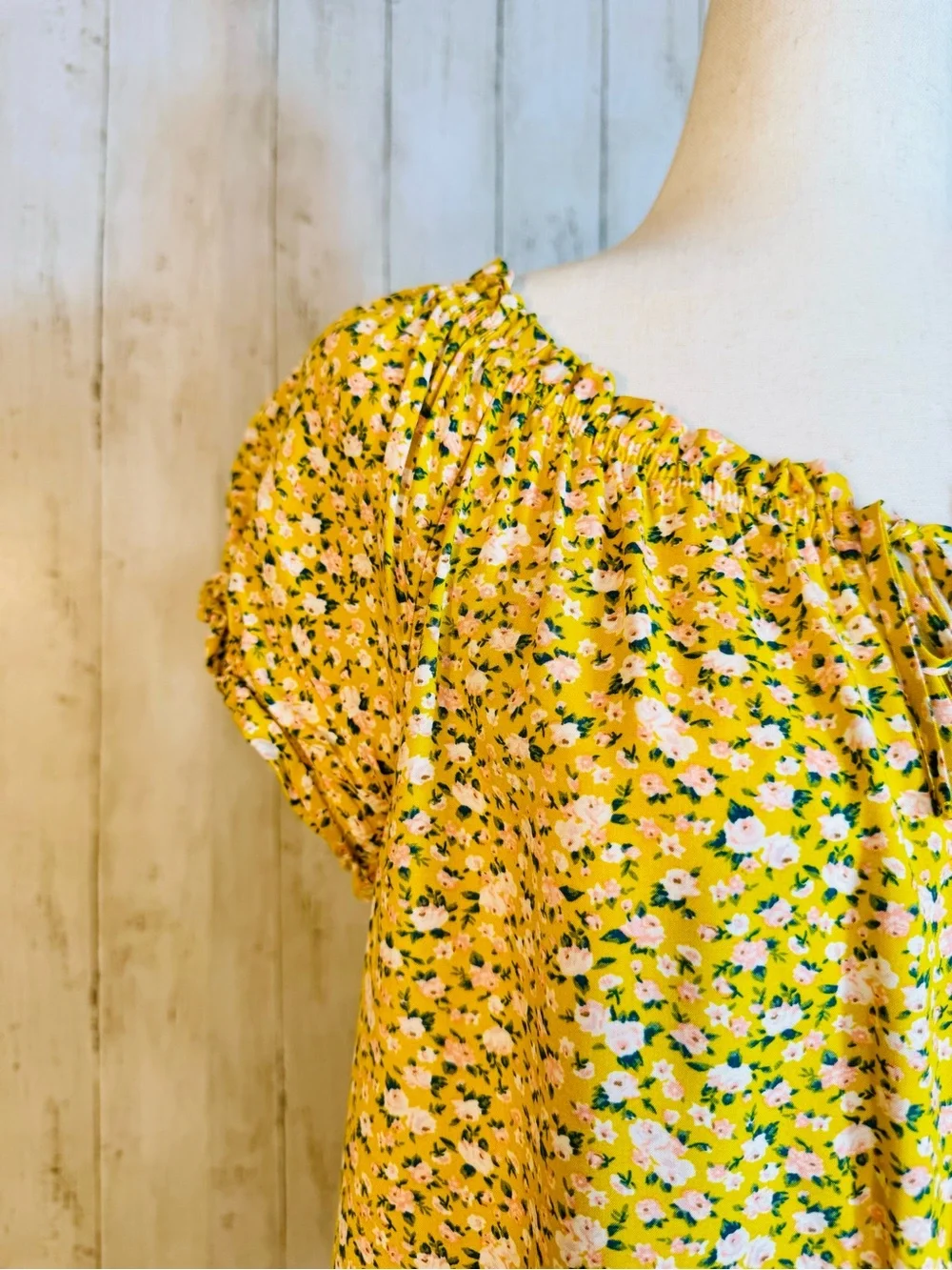 🌼 Old Navy Floral Peasant Blouse | Yellow Ditsy Floral Top | Size Small